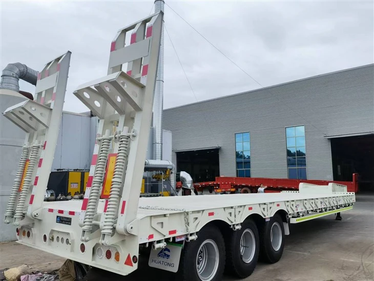 3 Axle 70 Tons Detachable Gooseneck Low Bed Trailer
